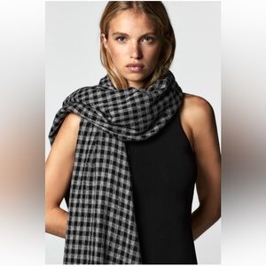 NWOT Zara Plaid Scarf